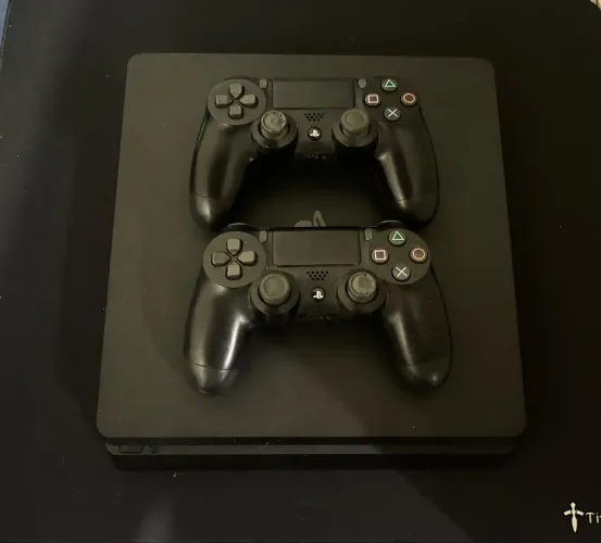 Ps4 slim 1tb com 6 jogos