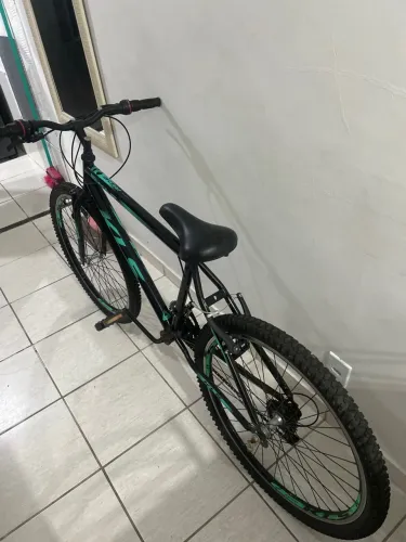 Bicicleta aro 26 KLS Preto/verde