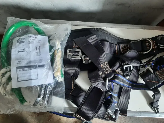 Kit Cinturão de Segurança Leal LE-2000CC Completo Sem Uso