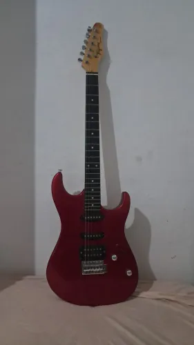 Guitarra Superstrato Tagima