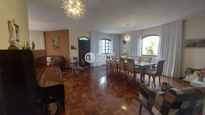 Castelo - Casa Residencial 4 quartos à venda na Anuar Donato