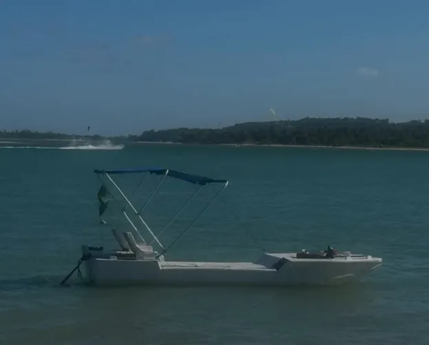 Jangada de fibra barco