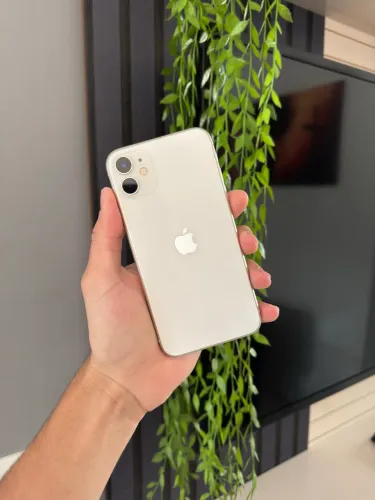 iPhone 11 64GB