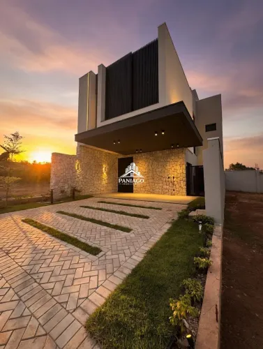 Casa à Venda no Ginco Florais Pérola | 213m² | 3 Suítes | Piscina Com Hidromassa