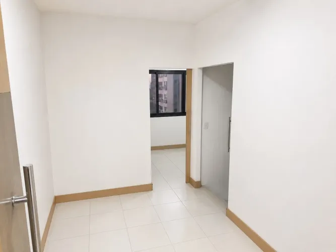 ALUGO SALA COMERCIAL - URBE OFFICE - BATISTA CAMPOS