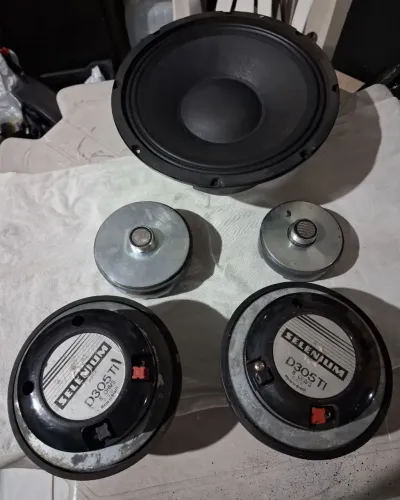 Material de Som MJ e SELNIUM JBL 