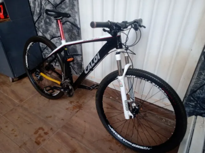 Mountain bike Caloi elite 30 grupo deore
