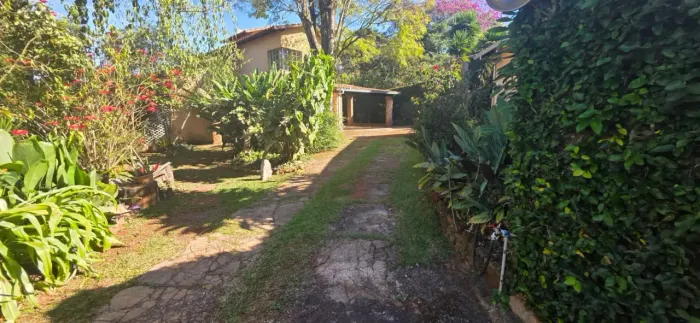 Imóvel para venda tem 180 metros quadrados com 6 quartos em Balneário Água Limpa - Nova Li