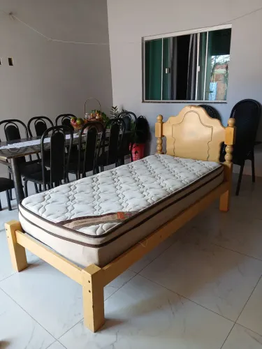 Cama de solteiro com Colchão da Castor