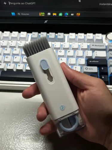 Kit de Limpeza 7 em 1 para Eletrônicos novo, completo com seus acessórios