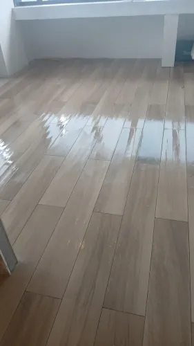 Pedreiro de acabamento fazemos pia em porcelanato escupido 