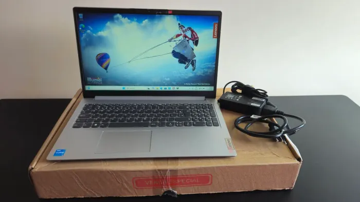 Notebook Lenovo Ideapad - Core I3/ 4GB/ 256GB SSD - Novíssimo 