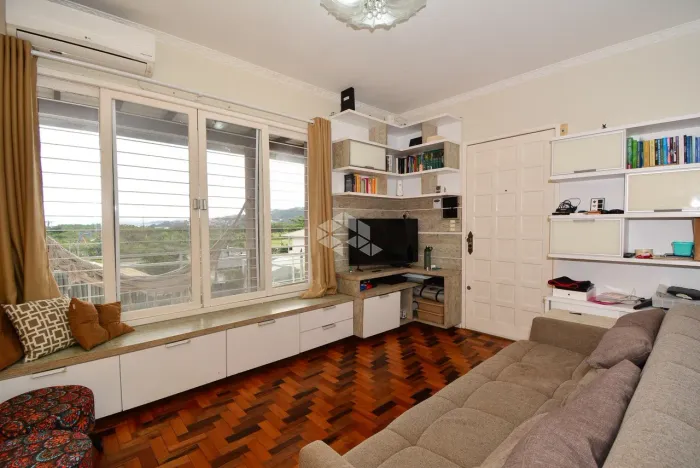 CASA COM 3 QUARTOS 2 VAGAS DE GARAGEM COM VISTA PARA O MAR PISCINA E AMPLO TERRENO NO SACO