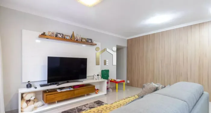 Apartamento com 90m², 3 dormitórios sendo 1 suíte e 1 vaga.