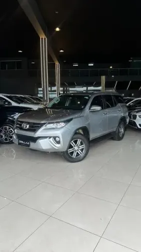 Toyota Hilux SW4 SRV 4X2 2.7 Flex 16V Aut. 2020