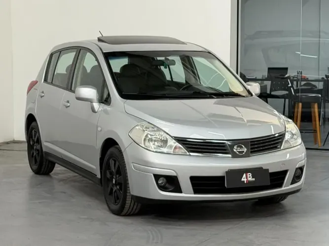 Nissan Tiida SL 1.8/1.8 Flex 16V Aut. 2008