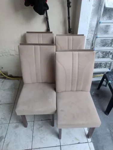 Cadeiras alcochoadas 