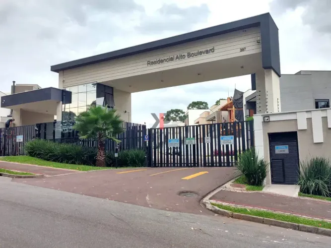 Casa em Condomínio Fechado para viver com segurança e conforto. Residencial Alto Boulevard