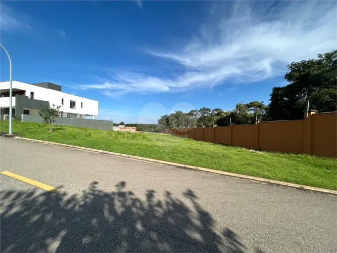 Terreno à venda com 696,75 m² no Condomínio Alphaville Castelo em Itu SP