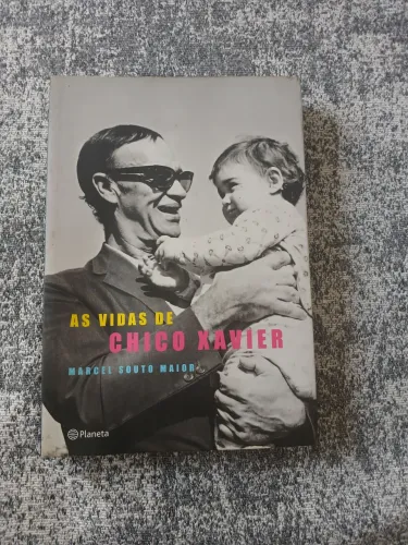 Livro As vidas de Chico Xavier- Marcelo Souto Maior
