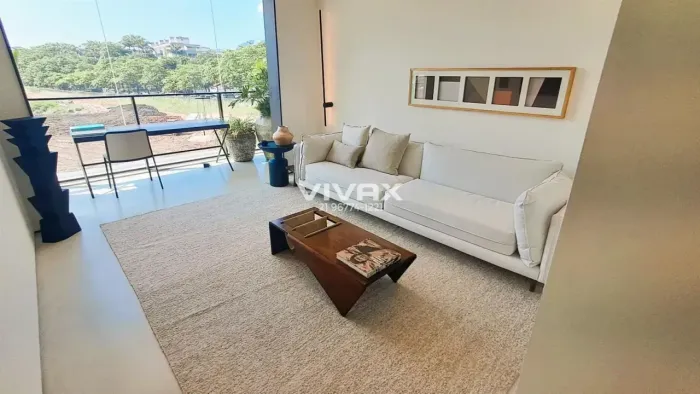 BARRA DA TIJUCA - Avenida Lúcio Costa - 4 Quartos - 7 Banheiros - 4 Vagas
