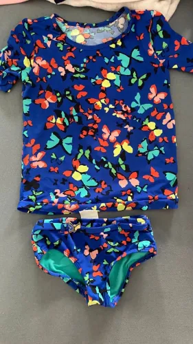 roupas de praia infantil