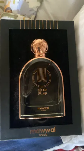 Vende se perfume feminino muito bom e cheiroso