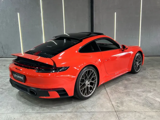 Porsche 911 Carrera 3.0 24V H6 PDK 2021