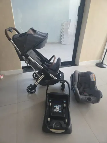 Carrinho e Bebê Conforto Maxi Cosi