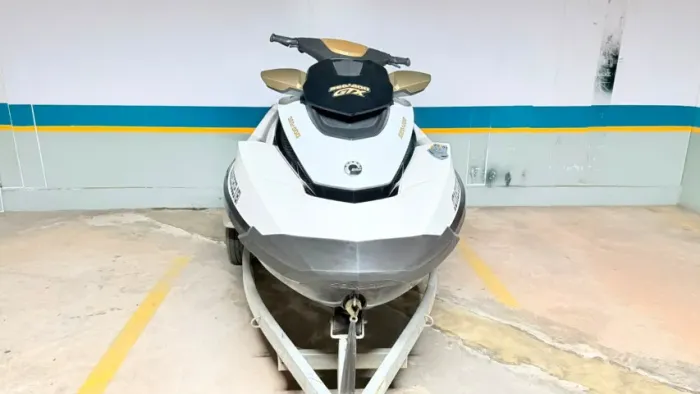 Jet Ski Sea-Doo GTX215 + Carretinha