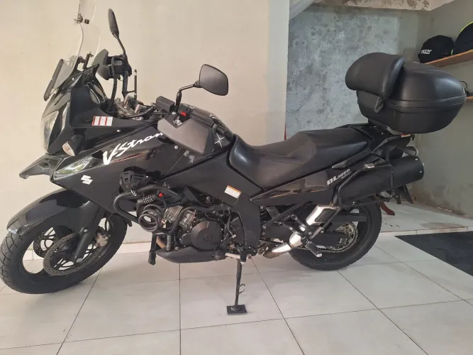 Suzuki vstron 1000 em ótimo estado