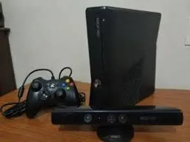 XBOX 360 SLIM BLOQUEADO ORIGINAL + 1 KINECT +1 Controle +1 JOGO ORIGINAL