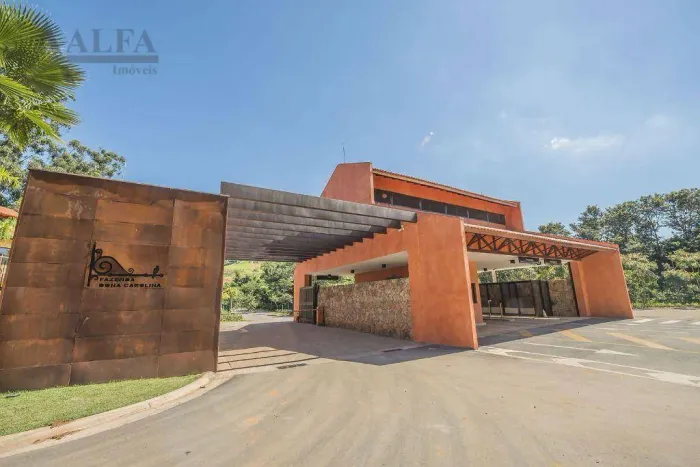 ** Fazenda Dona Carolina - OPORTUNIDADE - Maravilhoso terreno de 1.742,85 m² em um dos mel