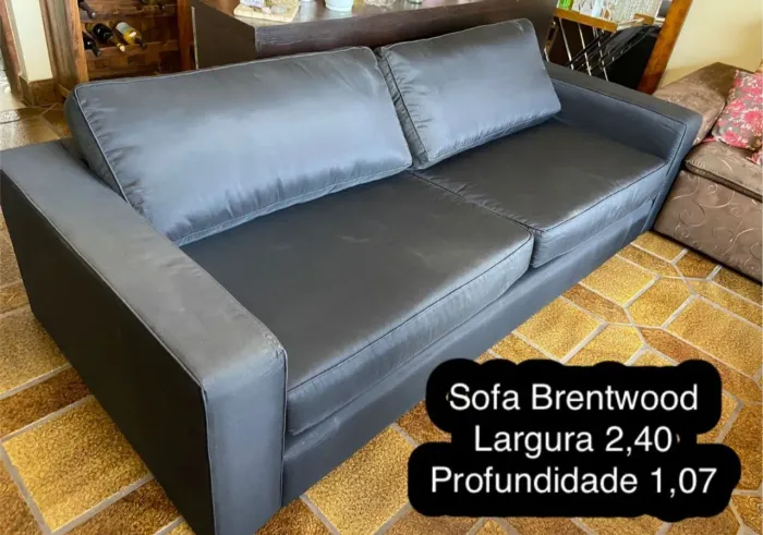 Sofá Courino Preto Grande Brentwood Original