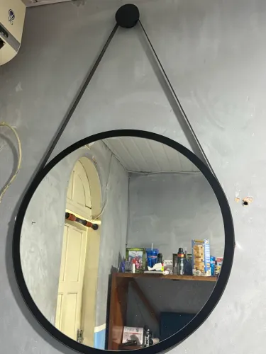 Vendo espelho redondo preto