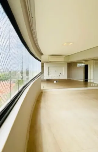 Apartamento | 3 Suítes | 3 Vagas | Lado Sombra | Conforto e Sofisticação