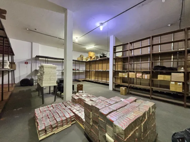 LOJA NA REPÚBLICA com 274m² - Perfeita para Comercio e Serviços de Alto valor Agregado