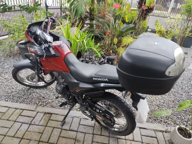 Vendo XRE 190 ABS Flex vermelha impecável.