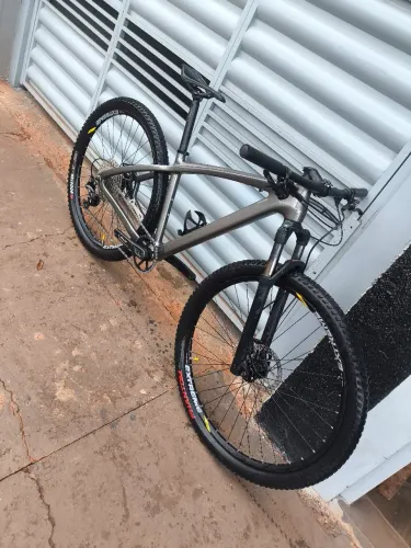 Caloi elite carbon 17 