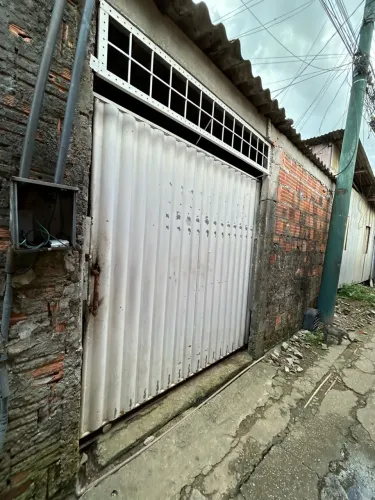 TERRENO NA REDENCAO (beco)
