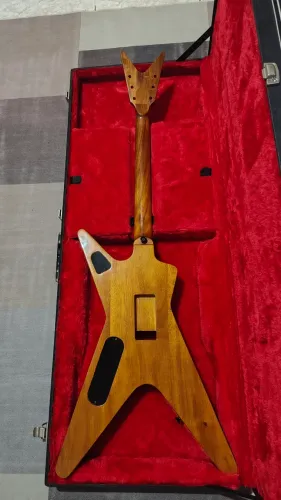 Guitarra SMartyn Luthier (Estilo Dean/Washburn ML) - Madeiras Nobres
