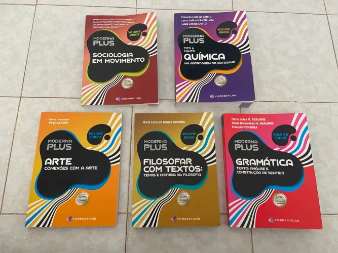 Kit completo moderna plus santillana ensino médio