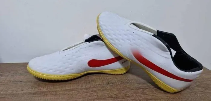 Chuteira Society e Futsal - Atacado (Acima de 12 pares)