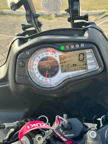 V-Strom 650 2018 - ABS -IMPECÁVEL - completa  com todos os acessórios 