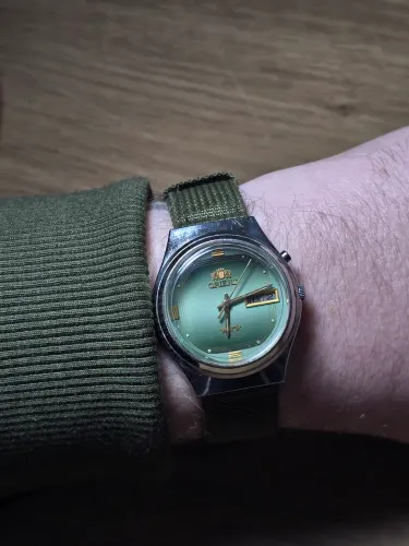 Relógio Orient Automático 3 Estrelas Vintage Mostrador Verde Claro Sunburst