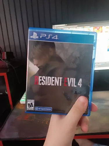 RESIDENT EVIL 4 REMAKE (PS4)