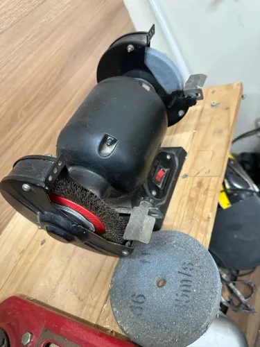 Vendo esmeril de bancada