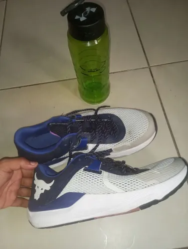Under Armour Ua project rock bsr 2+ garrafa Under
