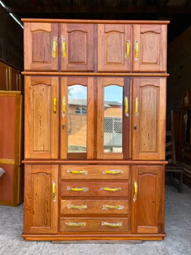 Guarda roupa de 4 portas de angelim