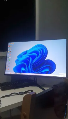 Troco monitor 24" 180Hz por celular